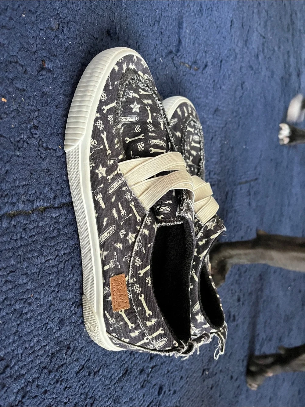 Kids Black Patterned Slip-On Sneakers with Cream Elastic Strap
